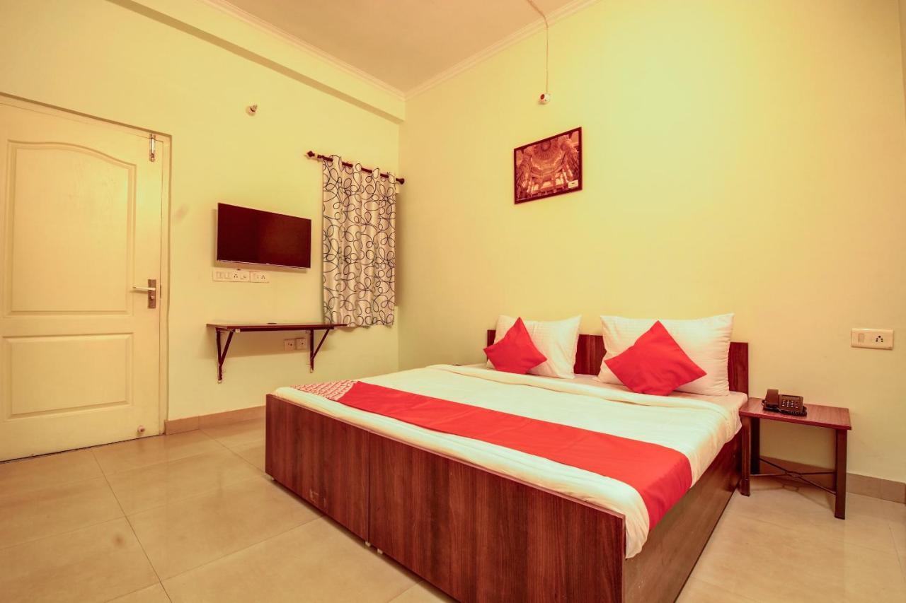 Oyo Hotel Prayag Jaipur Buitenkant foto